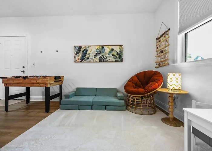 Kid's Playroom & Workspace | 5mins To Downtown * Pensacola