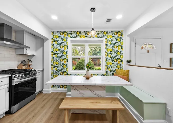 Kid's Playroom & Workspace | 5mins To Downtown Pensacola